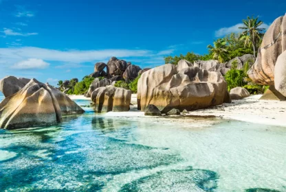 Which is better Maldives or Seychelles?