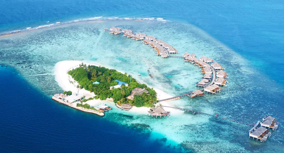 Largest atoll in the Maldives