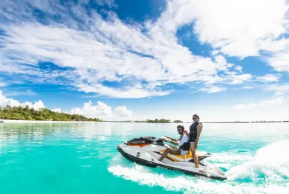 What are the best Maldives couple packages?