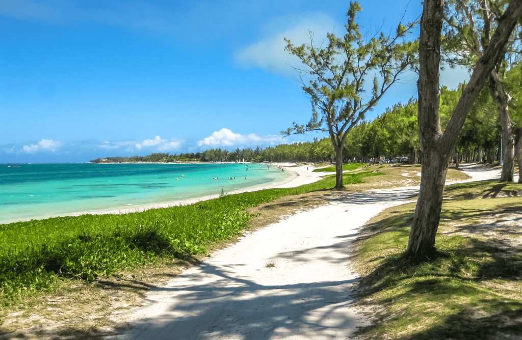 Belle Mare Plage